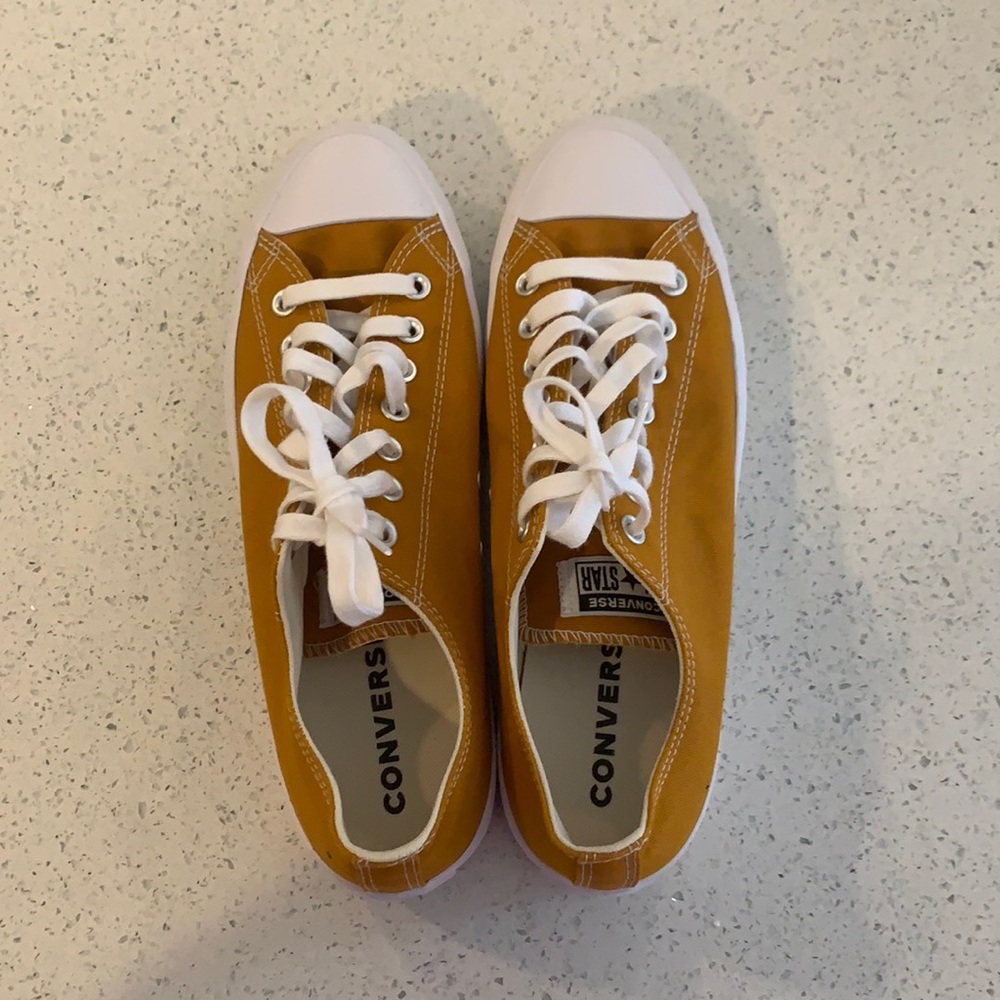 Low Top Lugged Converse Sneakers